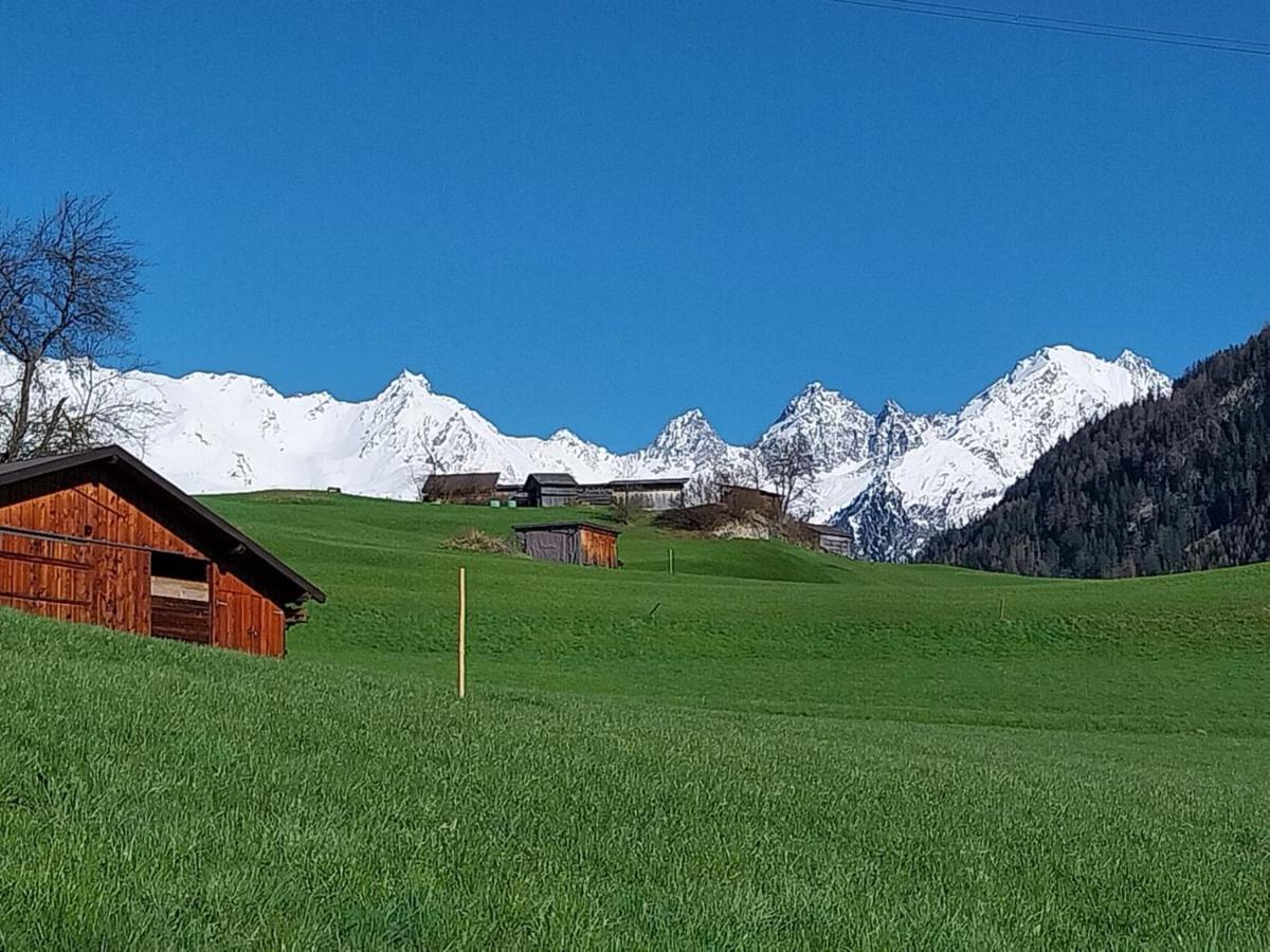 Apartamento Burg Laudegg Blick Faggen Exterior foto