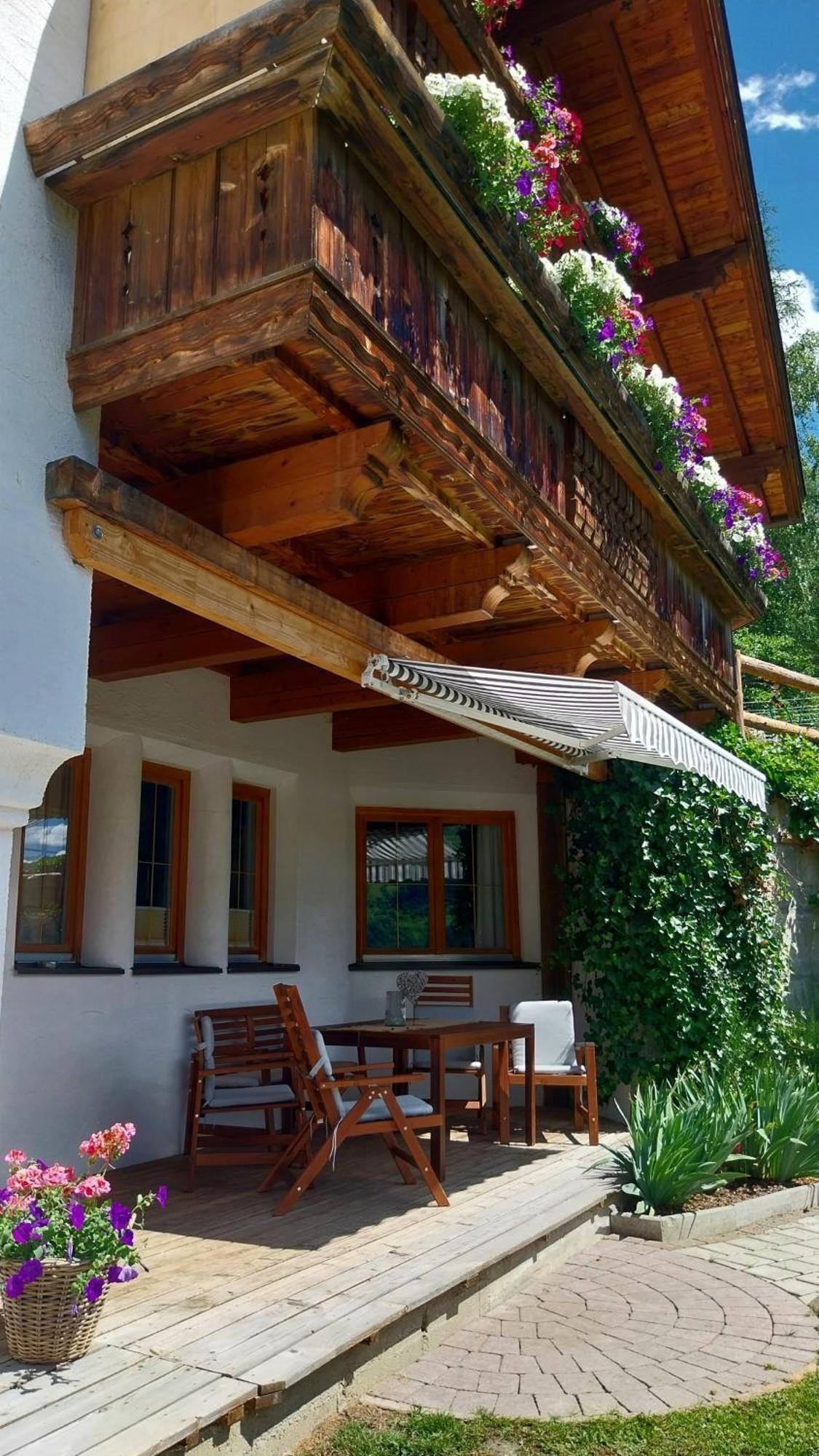 Apartamento Burg Laudegg Blick Faggen Exterior foto
